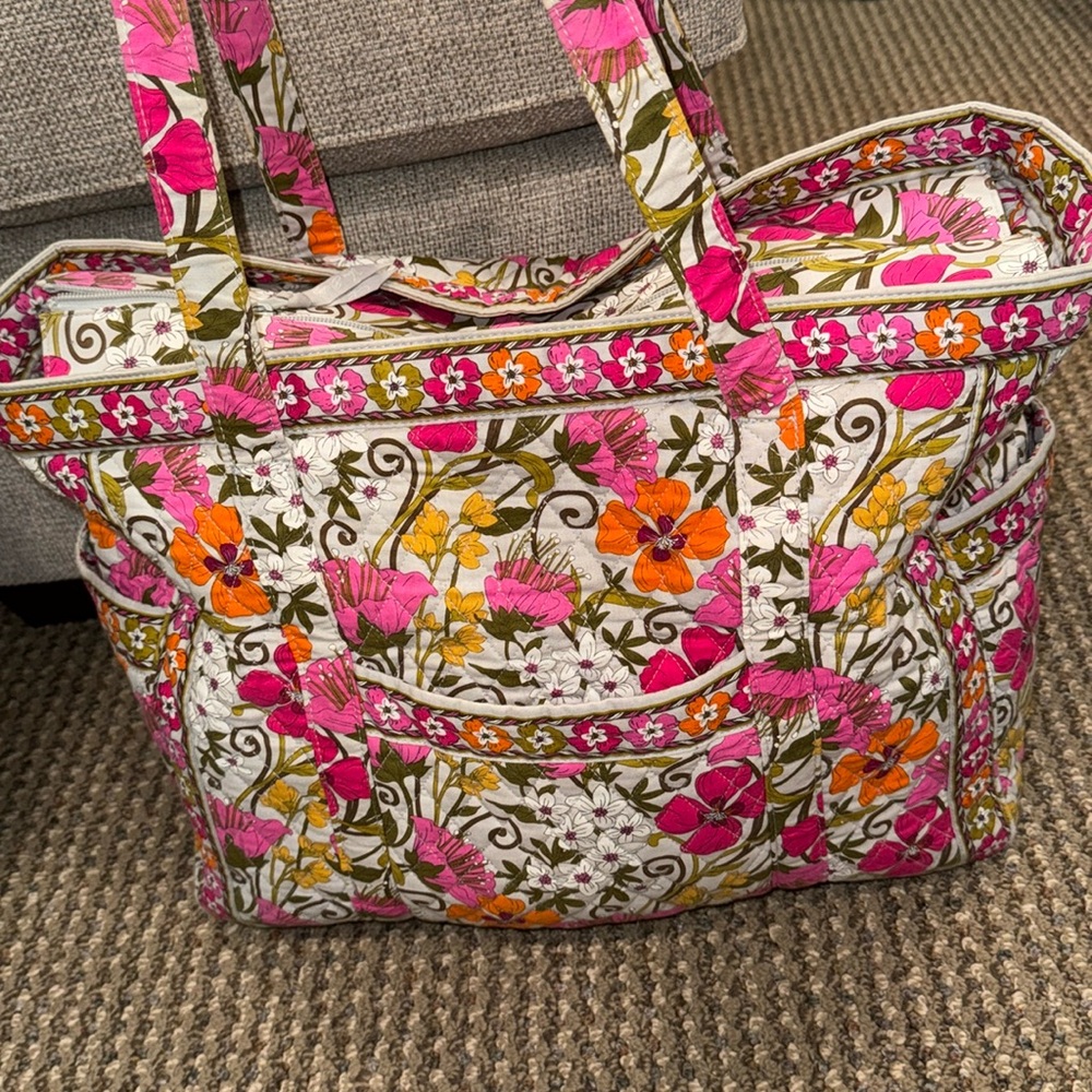 Vera Bradley large duffle bag